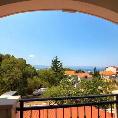 Domus Apartments - Free Private Parking