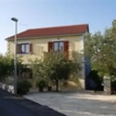 Apartments Ivan Supetar