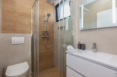 Kupaonica u objektu Holiday House Omis - Naklice