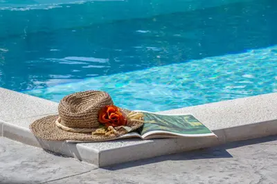 Bazen u objektu Holiday House Omis - Naklice ili u blizini