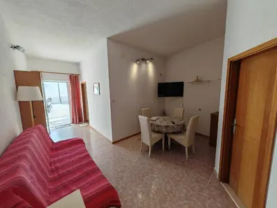 TV i/ili zabavni centar u objektu Apartmani Cvjet APP 3
