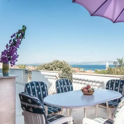 Apartment with sea view terrace