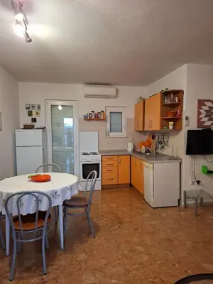 Kuhinja ili čajna kuhinja u objektu Marinero 1