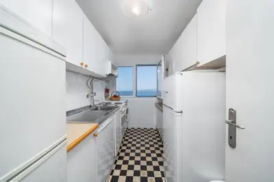 Kuhinja ili čajna kuhinja u objektu Holiday Home Jadran
