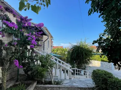 Vrt u objektu Vila Vartal Supetar