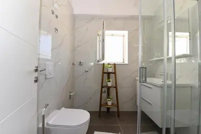Kupaonica u objektu Apartmani Makarska 22