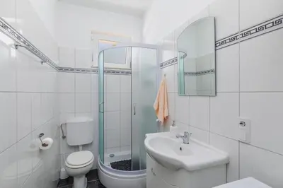 Kupaonica u objektu Apartments with parking space Sumpetar, Omis - 950