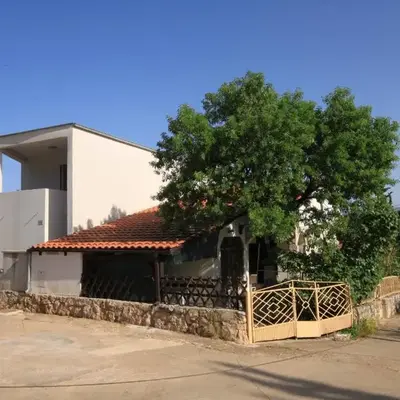 Apartments with a parking space Stari Grad