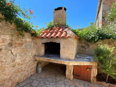 Tlocrt objekta Holiday house with a swimming pool Vrbanj, Hvar - 11040