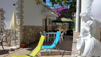 Popločani dio dvorišta ili vanjski dio objekta Apartments by the sea Stomorska, Solta - 11198