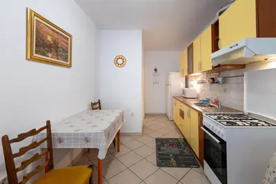 Kuhinja ili čajna kuhinja u objektu Apartments by the sea Cove Zarace - Gdinj, Hvar - 2047