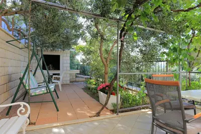 Vrt u objektu Apartment Duce 2737a
