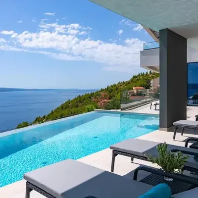 NEW! Villa Angelus – Your Luxurious Retreat near the Sea