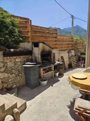 Pogled na planine ili pogled na planine iz apartmana