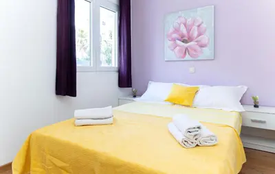 Krevet ili kreveti u jedinici u objektu Beautiful Apartment In Makarska With Wifi