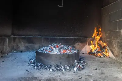 Oprema za roštilj dostupna gostima vila