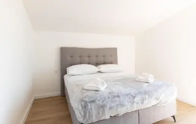 Krevet ili kreveti u jedinici u objektu Lovely Apartment In Dugi Rat With Wifi