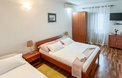 Krevet ili kreveti u jedinici u objektu Amazing Apartment In Supetar With Lake View