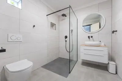 Kupaonica u objektu Villa Ivana with Heated Pool, Hot Tube, Sea View