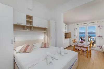 Krevet ili kreveti u jedinici u objektu Apartments Ljiljana
