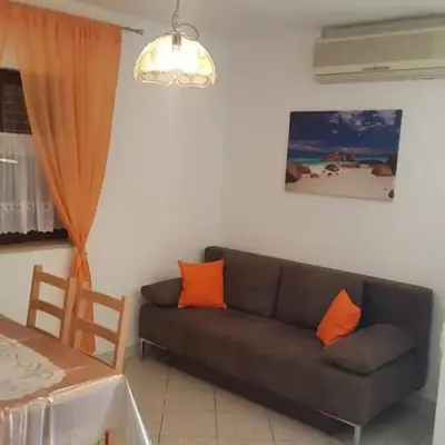 Two Bedroom Apartment with Terrace no 1