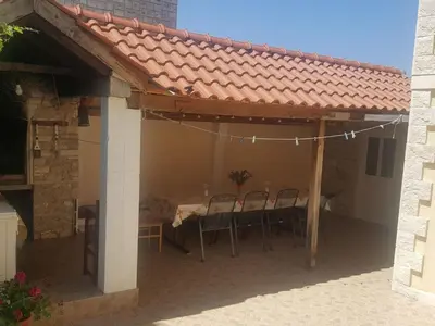 Popločani dio dvorišta ili vanjski dio objekta Two Bedroom Apartment with Terrace no 3