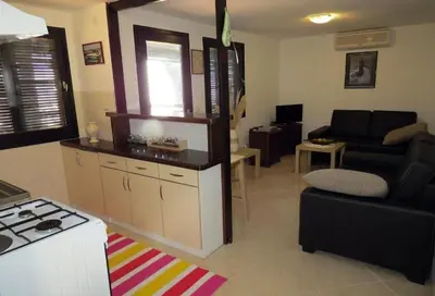 Kuhinja ili čajna kuhinja u objektu Holiday house with a parking space Bast, Makarska - 23316