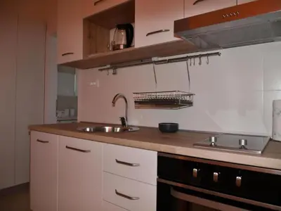 Kuhinja ili čajna kuhinja u objektu One Bedroom Apartment with Terrace & Garden View