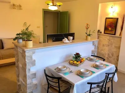 Hrana u apartmanu ili u blizini