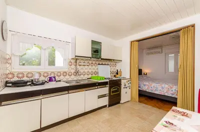 Kuhinja ili čajna kuhinja u objektu Apartment Lav