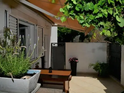 Vrt u objektu Studio Apartment