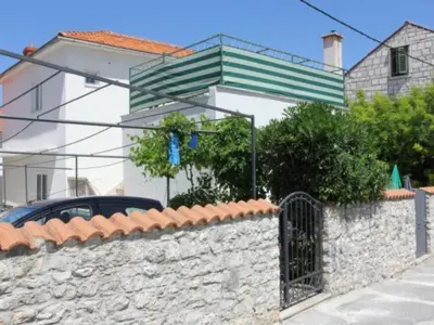 Zgrada u kojoj se nalazi apartman