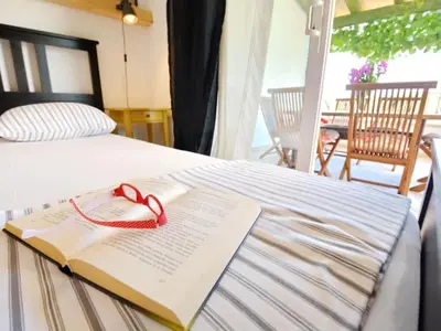 Krevet ili kreveti u jedinici u objektu Name Bay House Rosohotnica - Two Bedroom Apartment