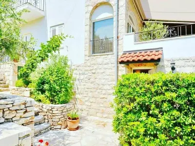 Vrt u objektu Bay House Rosohotnica - One Bedroom Apartment