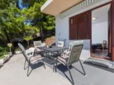 Popločani dio dvorišta ili vanjski dio objekta Apartments Roma - Two Bedroom Apartment