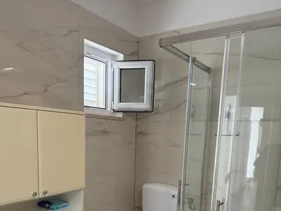 Kupaonica u objektu Apartmani Cihorich - Two Bedroom Apartment with Pool