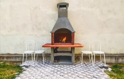 Oprema za roštilj dostupna gostima apartmana