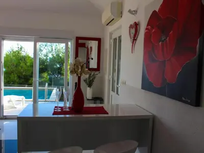 Tlocrt objekta Two Bedroom Apartment with Sea View and Private Pool