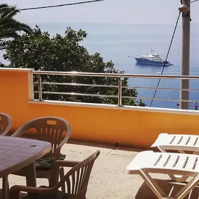 Lovely Apartment In Omis With Wifi