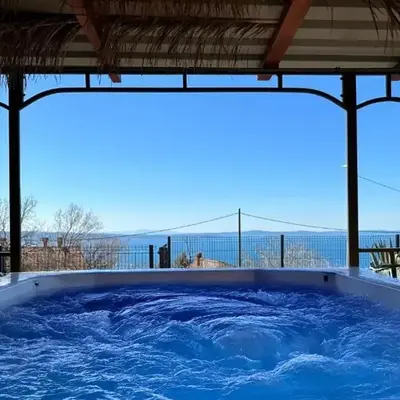 Amazing Home In Podstrana