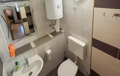 Kupaonica u objektu 1 Bedroom Amazing Apartment In Duce