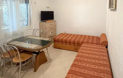 TV i/ili zabavni centar u objektu 1 Bedroom Amazing Apartment In Duce