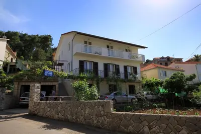 Zgrada u kojoj se nalazi apartman