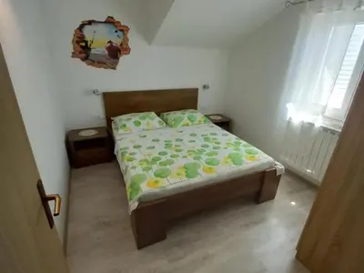Krevet ili kreveti u jedinici u objektu One Bedroom Apartment with Balcony and Sea View