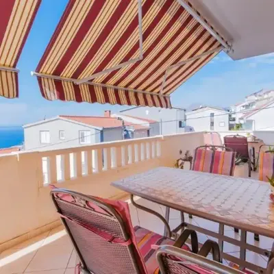 Gorgeous Apartment In Omis With Wifi