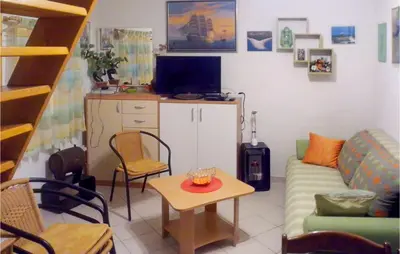 TV i/ili zabavni centar u objektu Beautiful Home In Bol