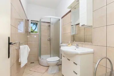 Kupaonica u objektu Secluded fisherman's cottage Cove Fabrice, Solta - 8692