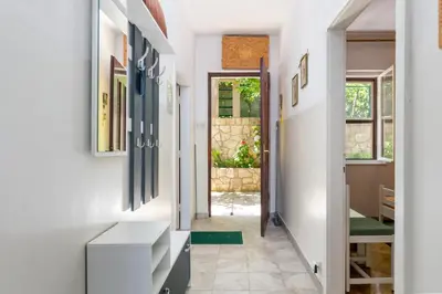 Tlocrt objekta Secluded fisherman's cottage Cove Fabrice, Solta - 8692