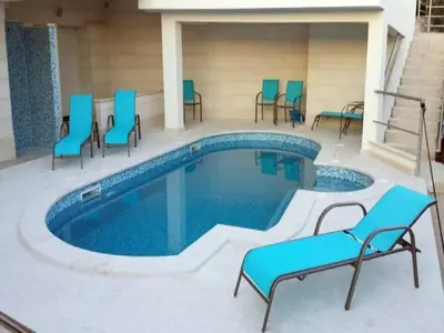 Bazen u objektu Apartments Relax Brela - Studio A2 ili u blizini