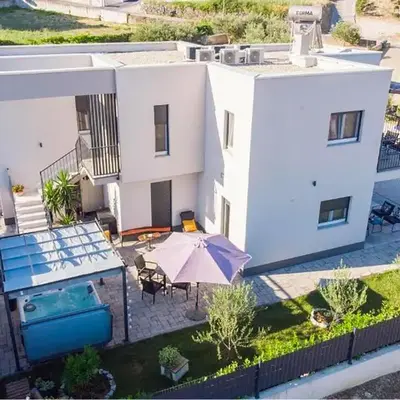 Gorgeous Apartment In Podstrana With Wifi